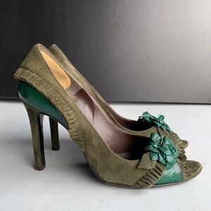 Valentino Garavani Love Flower‎ Heels Women’s 36.5 Green Suede Dress Shoes